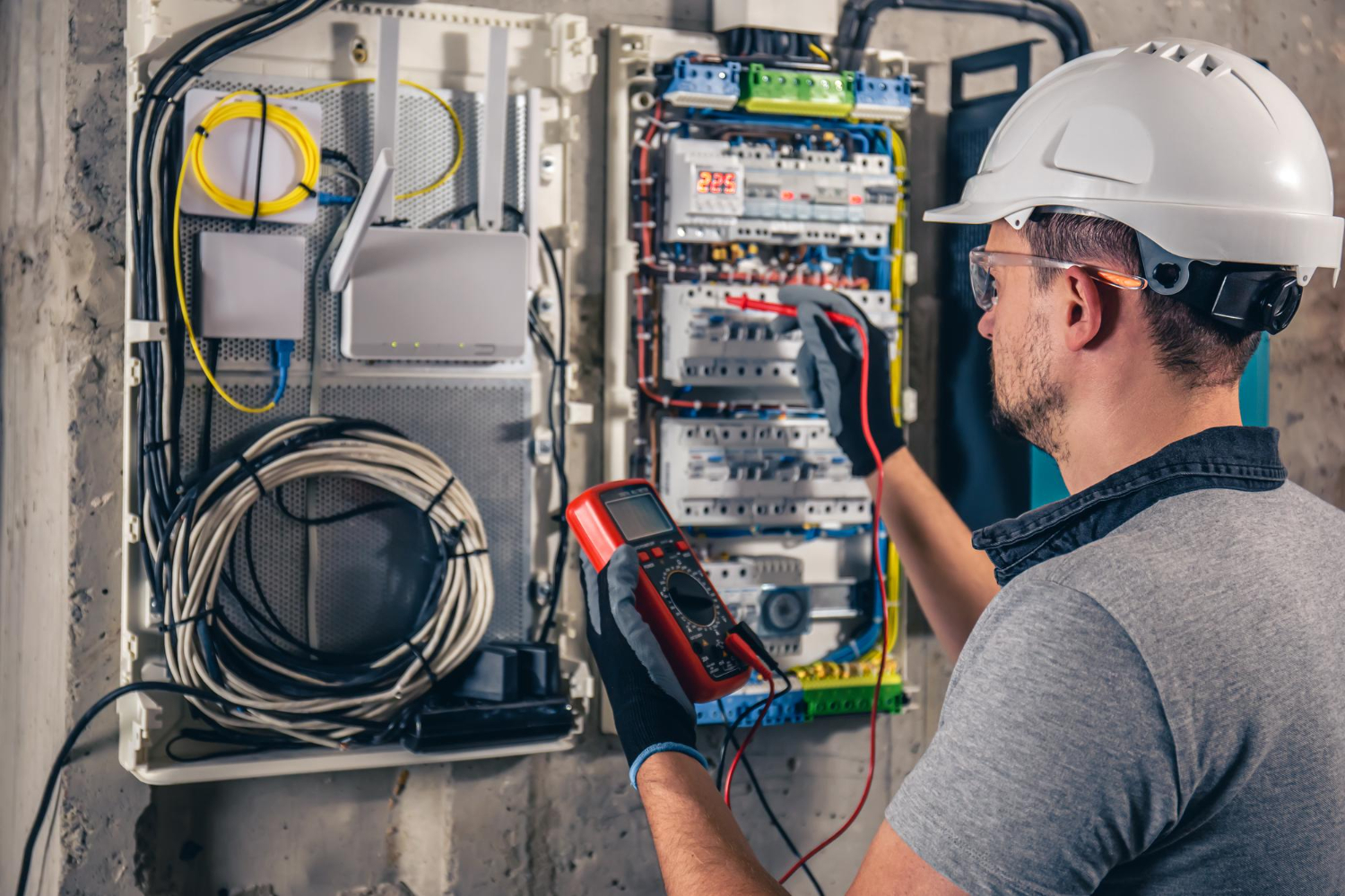 Obowiązujące normy elektryczne w Polsce